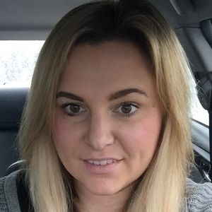 Meet your Posher, Nicole